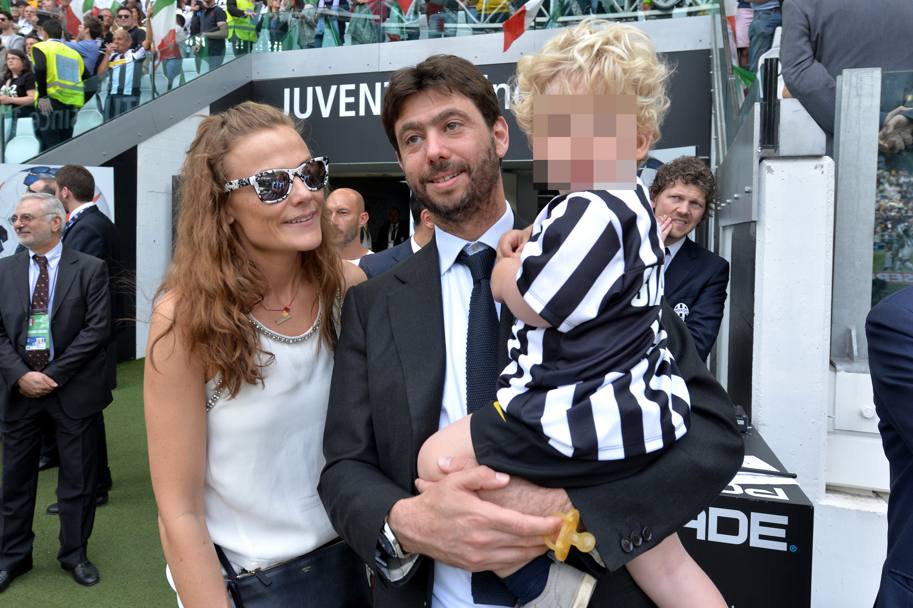 Andrea Agnelli con la moglie e il figlio (Ap)